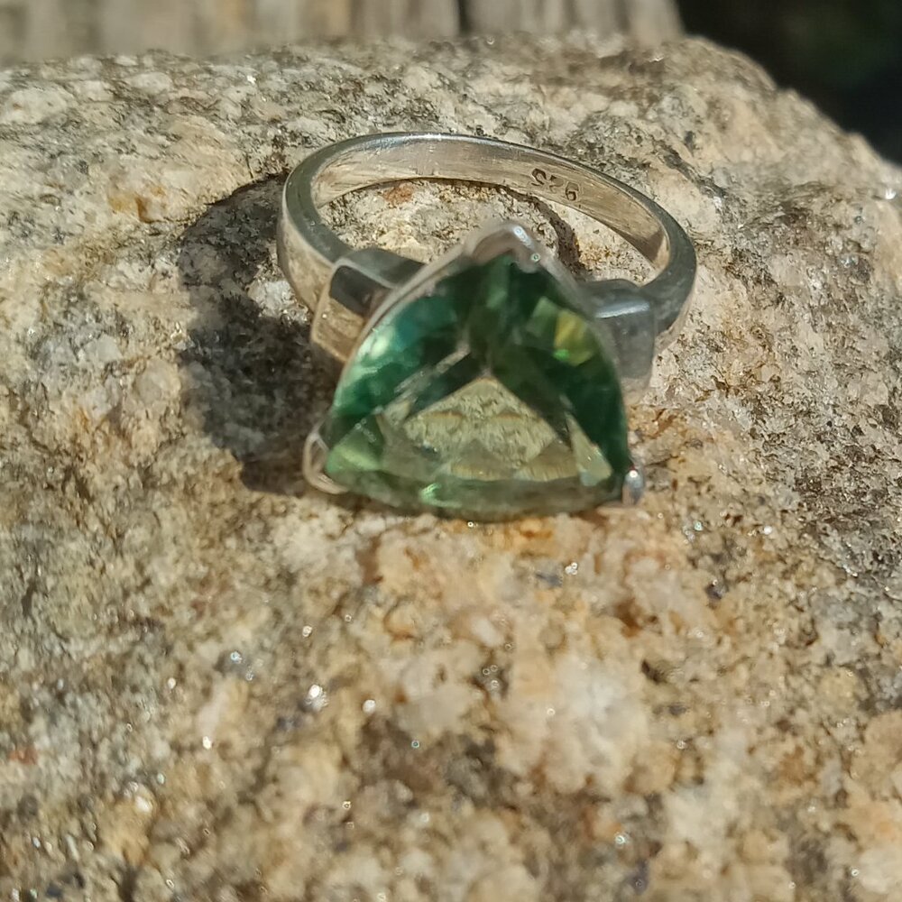 Trillion Cut Green Tourmaline 925 Rhodium -plated Silver